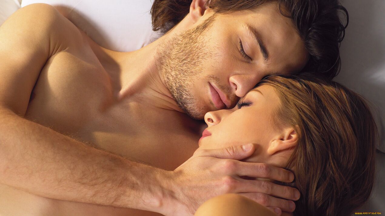 women in bed with a man using potency enhancing products